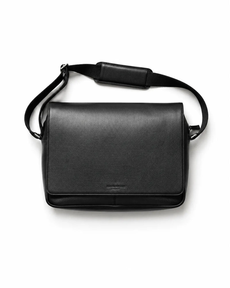 MESSENGER BAGS